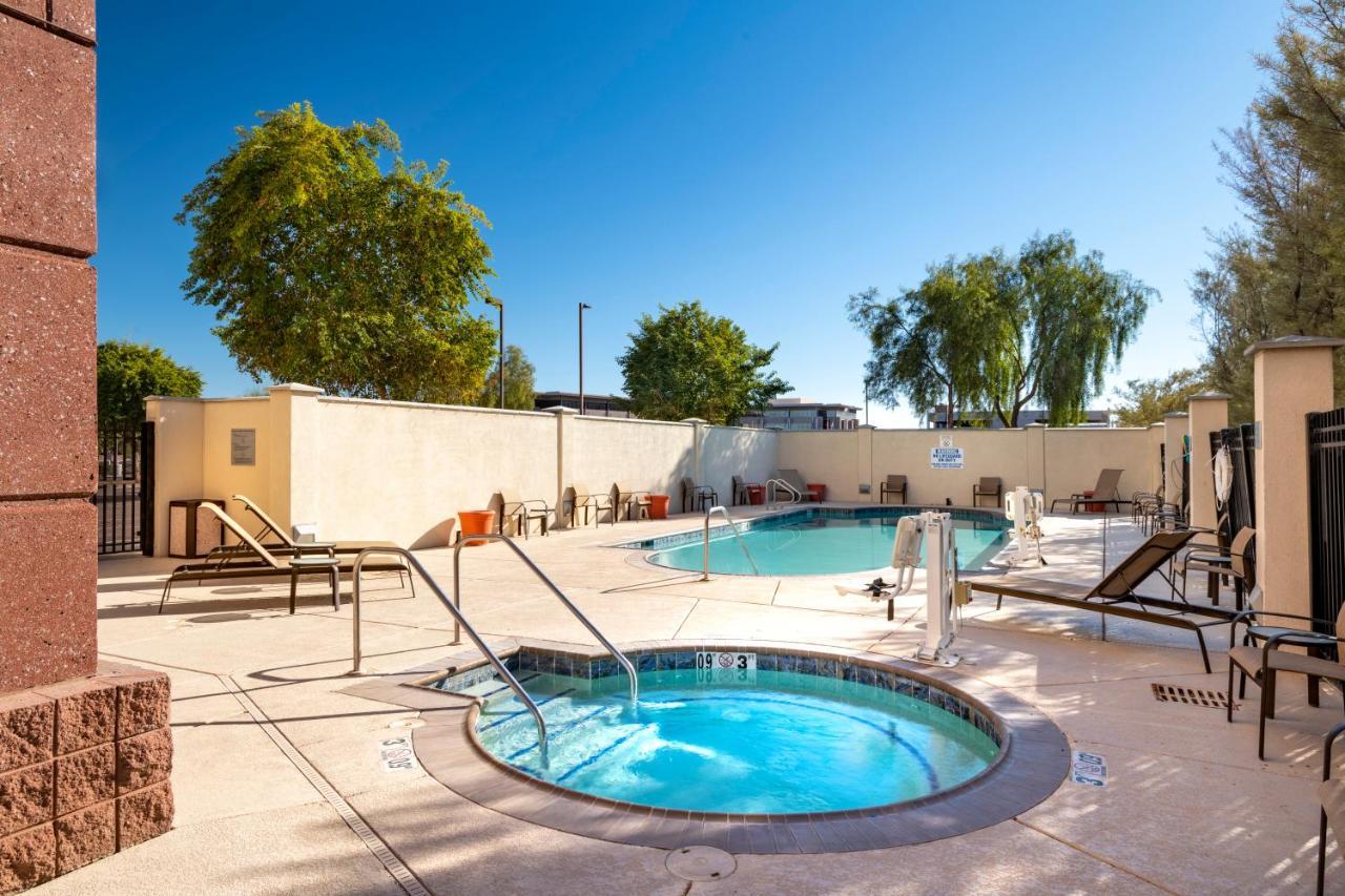 Courtyard Phoenix Chandler/Fashion Center Exterior foto
